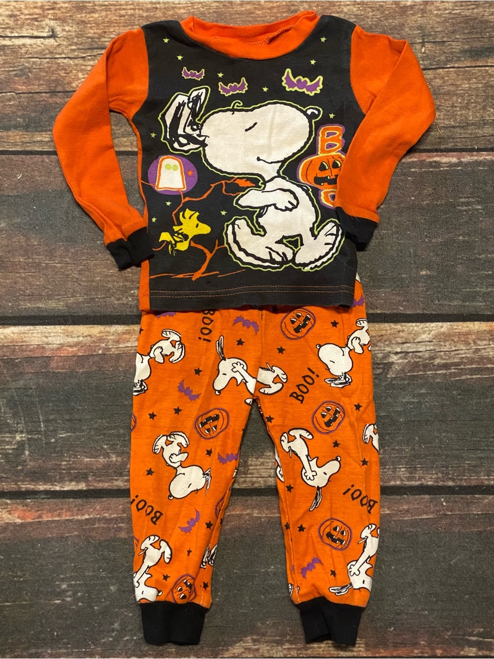 Peanuts Orange and Black Snoopy Halloween Pajama Set Size 24 Months